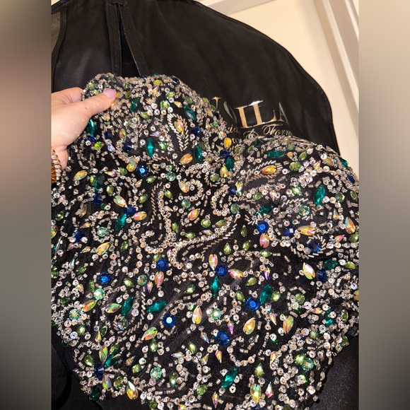 Prom Dress - Picture 4 of 6